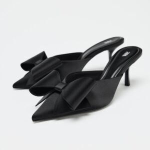 Home rattle snake tail